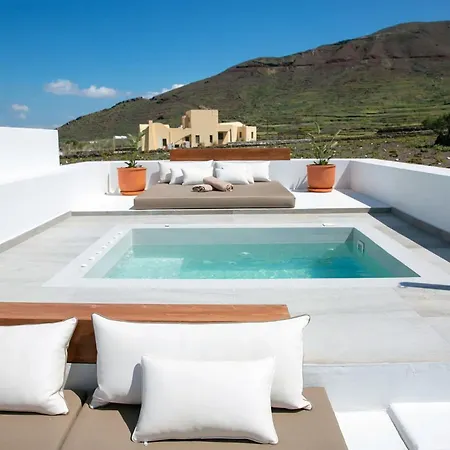 Wonderful Santorini House Mezzo Honeymoon Private Pool Sea Views Plunge Pool Finikia-oia Villa